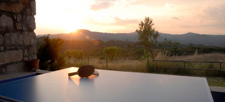 Country House Near Barcelona with Pool图片