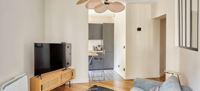 Elegant and Modern Apartment  Eiffel Tower图片