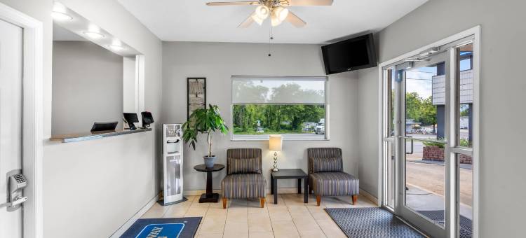 罗德威酒店 热泉国家公园区(Rodeway Inn Hot Springs National Park Area)图片