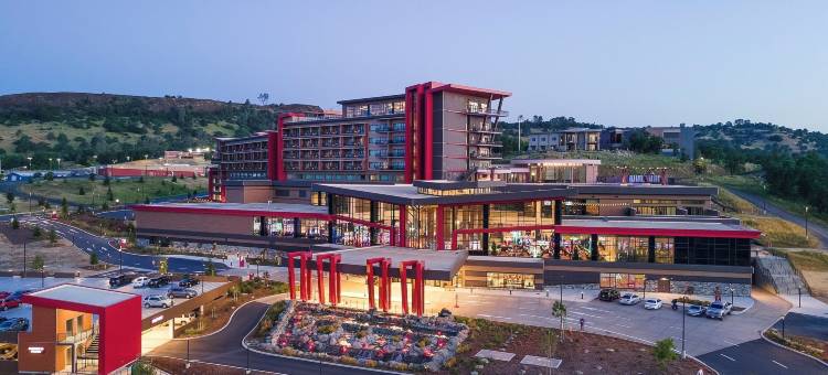 鸡农场娱乐场度假村(Chicken Ranch Casino Resort)图片