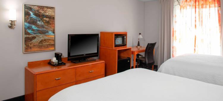 加兹登万枫酒店及套房(Fairfield Inn & Suites Gadsden)图片