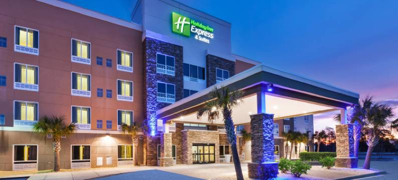 智选假日套房酒店南港 by IHG(Holiday Inn Express & Suites SOUTHPORT - OAK ISLAND AREA by IHG)图片