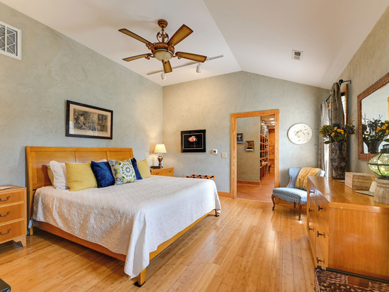 湾树湖上的情侣度假区