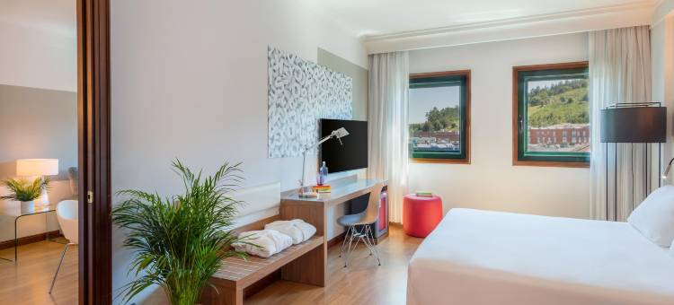 美利亚附属圣地亚哥广场酒店(Hotel Santiago Plaza Affiliated by Meliá)图片