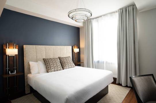 艾斯奎尔酒店-阿桑德连锁酒店(The Esquire Hotel Downtown Gastonia, Ascend Hotel Collection)