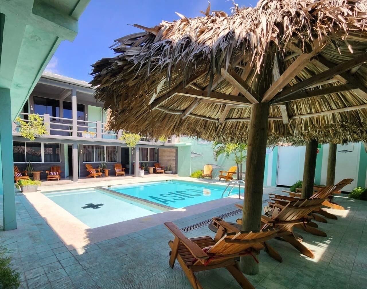 Mas Basico Hotel Over view