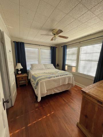 SweetChick Farmhouse, slight country feel with close city convenience.