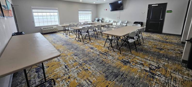 温德姆明诺特拉昆塔温德姆酒店套房(La Quinta Inn & Suites by Wyndham Minot)图片