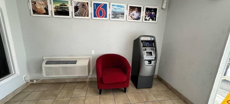 韦恩堡6号汽车旅馆(Motel 6 Fort Wayne, IN)图片