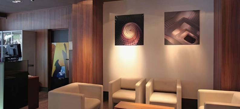 珀蒂宫特雷斯克鲁斯住宿(Petit Palace Tres Cruces)图片