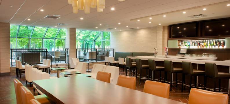 辛辛那提东北布鲁艾施希尔顿安泊套房酒店(Embassy Suites by Hilton Cincinnati Northeast Blue Ash)图片