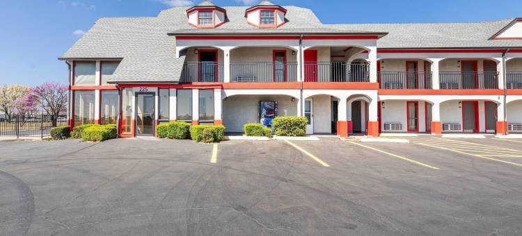 诺曼温德姆Travelodge套房酒店(Travelodge Inn & Suites by Wyndham Norman)图片