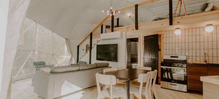 月光山谷圆顶小屋临近漂流(Moonshine Hollow Dome by Rafting)图片