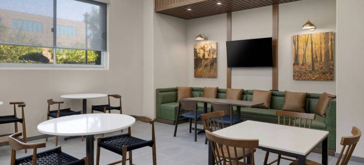 萨克拉门托加州展览中心万枫酒店(Fairfield Inn Sacramento Cal Expo)图片