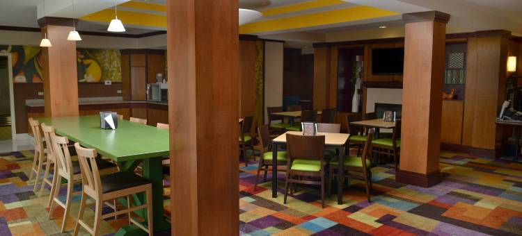 埃芬万豪万枫酒店(Fairfield Inn & Suites Effingham)图片