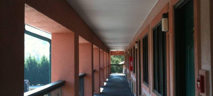 海伦伊克诺旅馆(Econo Lodge)图片