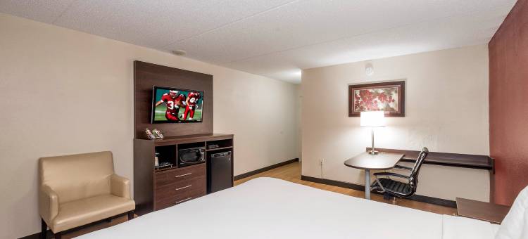 诺克斯维尔西锡达布拉夫红顶 PLUS+套房酒店(Red Roof Plus+ & Suites Knoxville West - Cedar Bluff)图片