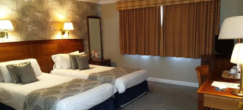 赫里博恩红狮酒店(Red Lion Hotel)图片