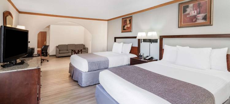 海恩斯维尔呗盟套房酒店-斯图尔特堡地区(Baymont by Wyndham Hinesville Fort Stewart Area)图片