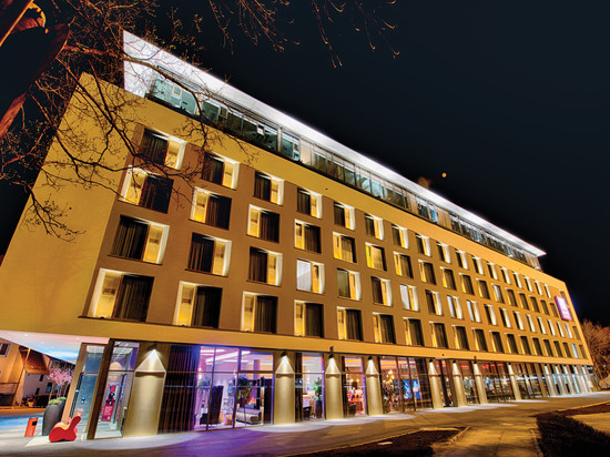 乌尔姆莱昂纳多皇家酒店