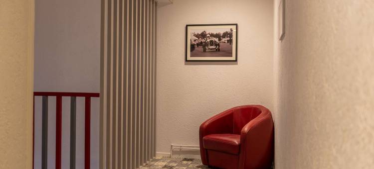 贝尔奈卫城原生酒店(Hotel the Originals Bernay Acropole)图片