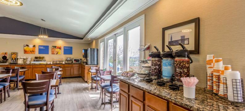 独立市-克利夫兰的舒适酒店(Comfort Inn)图片