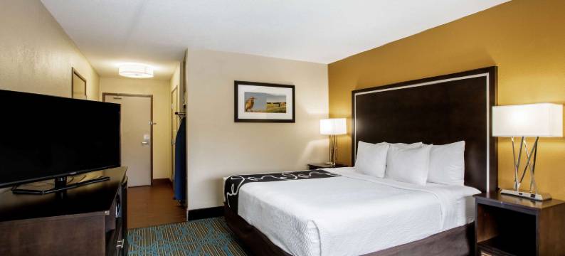 恩波里亚拉昆塔温德姆套房酒店(La Quinta Inn & Suites by Wyndham Emporia)图片