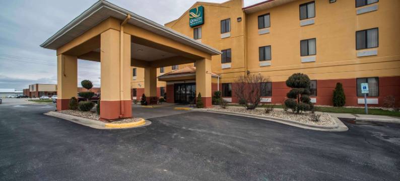 里奇菲尔德66号公路凯艺酒店(Quality Inn Litchfield Route 66)图片