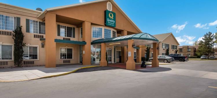机场西凯艺套房酒店(Quality Inn & Suites Airport West)图片