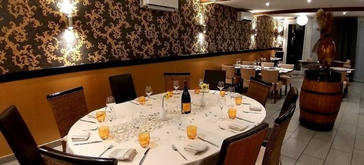 洛伊乐普林通斯酒店(Logis le Printemps Hôtel Restaurant - Montélimar)图片