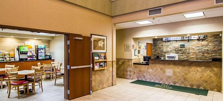 费什基尔南品质酒店及套房(靠近I-84)(Quality Inn & Suites Fishkill South Near I-84)图片