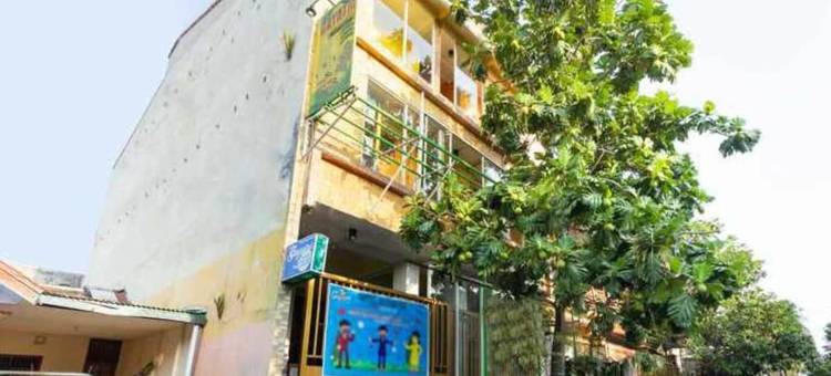 盖亚特里萨沃贾贾尔民宿-靠近玛琅国立大学2号校区-RedDoorz旗下(Homestay Gayatri Sawojajar Near Univ Negeri Malang Kampus 2 Mitra RedDoorz)图片