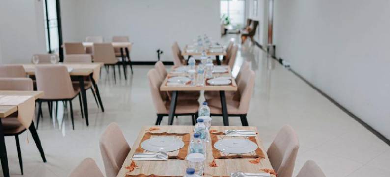 萨拉克住宿集团阿兹卡酒店(Azka Hotel by Salak Hospitality)图片