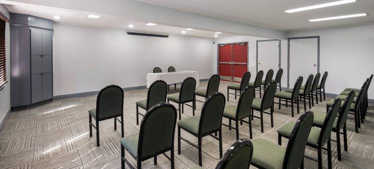 莱辛顿 - 汉堡红屋顶套房酒店(Red Roof Inn & Suites Lexington – Hamburg)图片