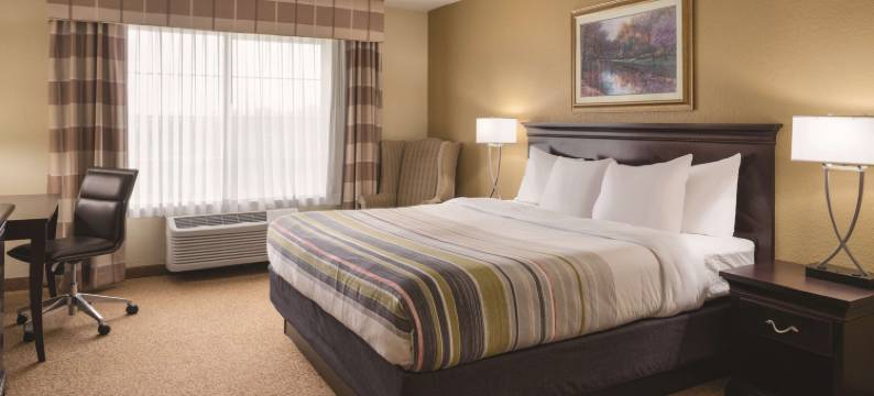 西本德丽怡酒店(Country Inn & Suites by Radisson, West Bend, WI)图片