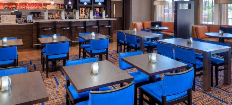 特克萨卡纳万怡酒店(Courtyard Texarkana)图片