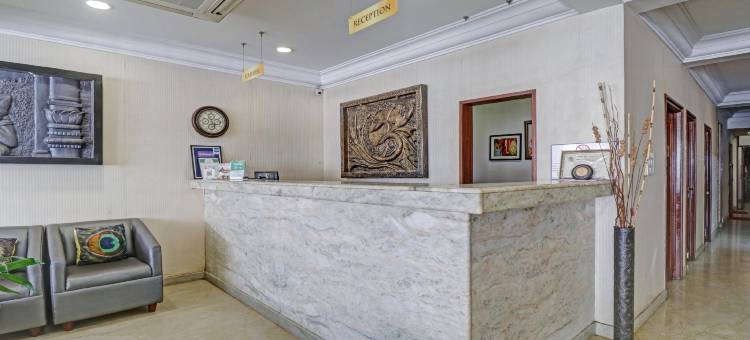 Treebo Komfort 套房酒店，距离迈索尔皇宫3公里(Treebo Komfort Suites, 3 Km from Mysore Palace)图片