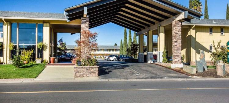 卡梅伦帕克诗格尔斯普林斯凯艺套房酒店(Quality Inn & Suites Cameron Park Shingle Springs)图片