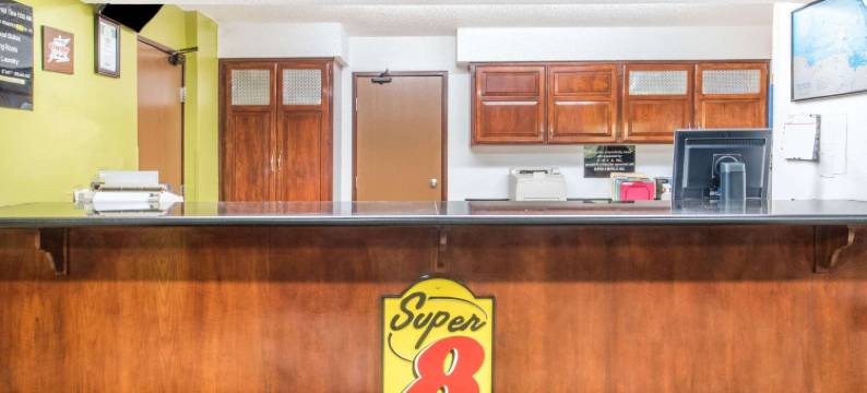 哈灵根速8酒店(Super 8 by Wyndham Harlingen TX)图片