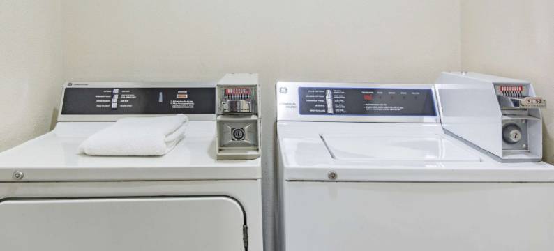 丹维尔速8酒店(Super 8 by Wyndham Danville)图片