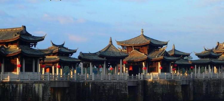 麗枫酒店(潮州古城牌坊和谐雅筑店)图片