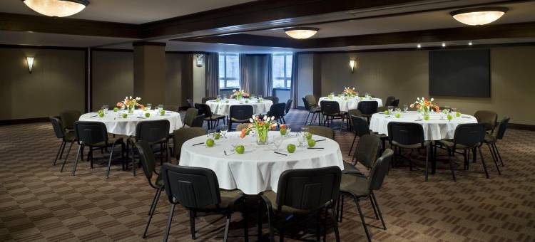 斯阔米什行政套房度假酒店(Executive Suites Hotel and Resort - Squamish BC)图片