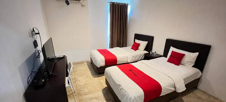 红门酒店靠近万鸦老市政厅(RedDoorz Near Kantor Walikota Manado)图片