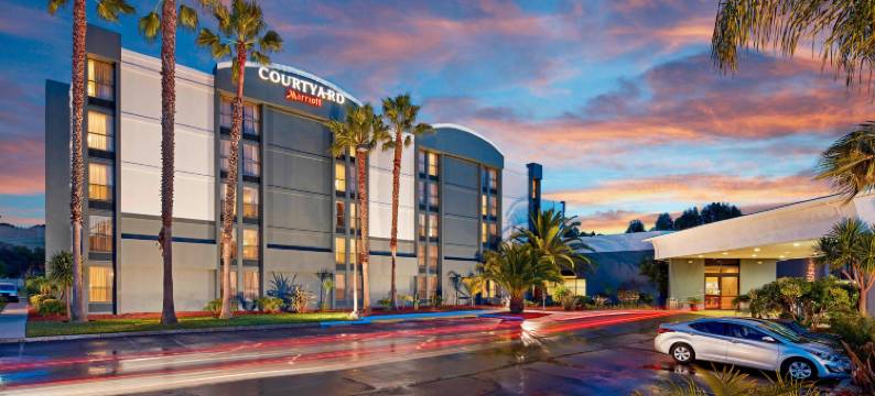 纳帕谷瓦列霍万怡酒店(Courtyard Vallejo Napa Valley)图片