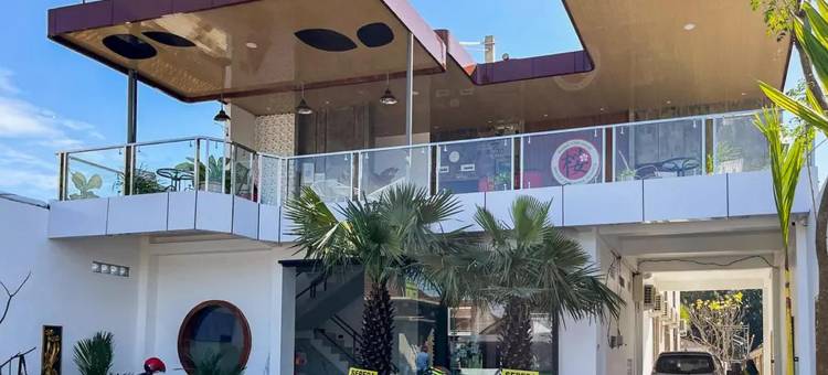 Urbanview Hotel Sakura Kampung Inggris Pare by RedDoorz图片