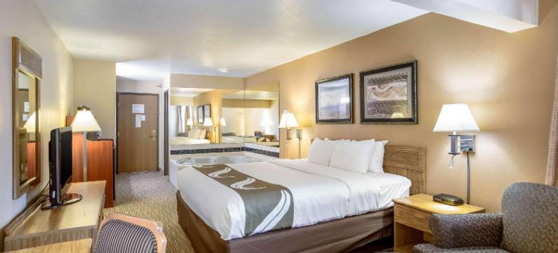 凯艺酒店 - 斯托姆湖(Quality Inn - Storm Lake)图片