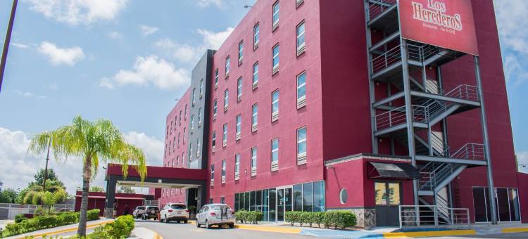 首都O赫雷迪罗酒店(Los Herederos Hotel Piedras Negras)图片