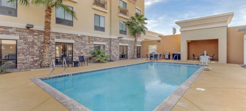 舒适套房酒店(Comfort Suites)图片