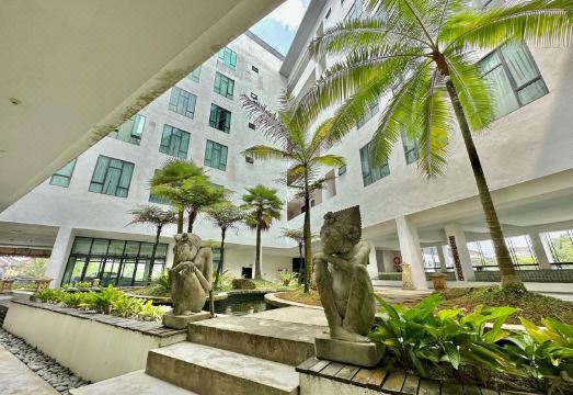 Jk_DesignersHome_8Pax_200Mbps_3BedR_2BathR_2CarP Hotel Overview