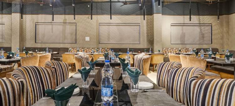 FabHotel Embassy Near Amanora Mall图片